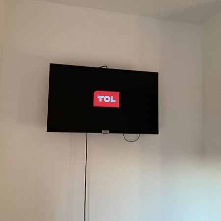 Comfy, Cosy Small Double With Wi-Fi Earley Eksteriør bilde